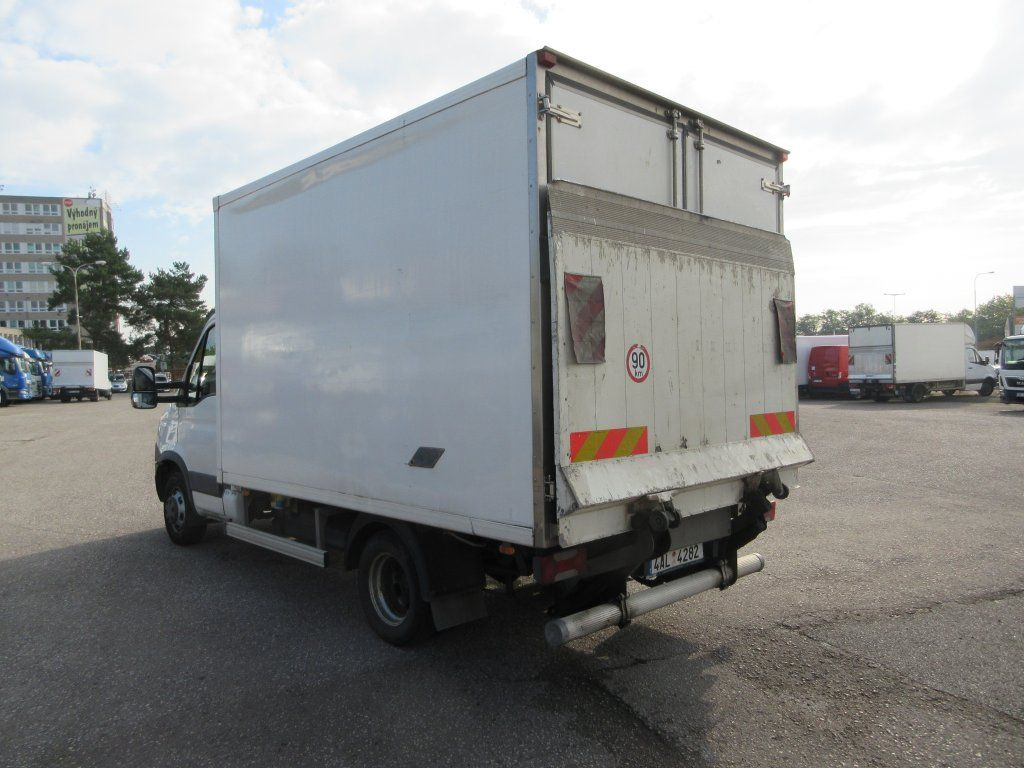 Iveco Daily 50C15 - Chladiarenská dodávka: obrázok 5 Iveco Daily 50C15 - Chladiarenská dodávka: obrázok 5