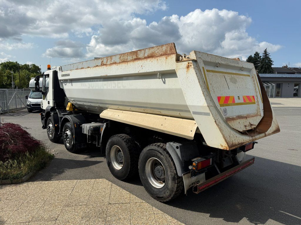 Iveco Trakker 410 S1 8x4 - Sklápač: obrázok 4 Iveco Trakker 410 S1 8x4 - Sklápač: obrázok 4