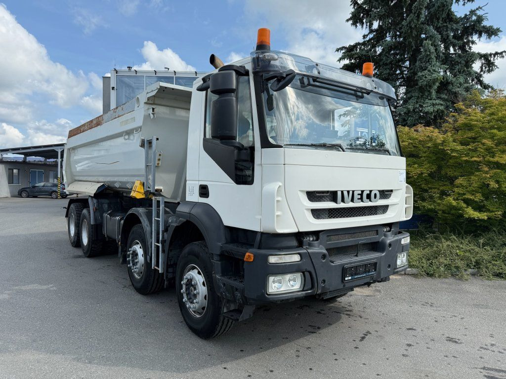 Iveco Trakker 410 S1 8x4 - Sklápač: obrázok 2 Iveco Trakker 410 S1 8x4 - Sklápač: obrázok 2