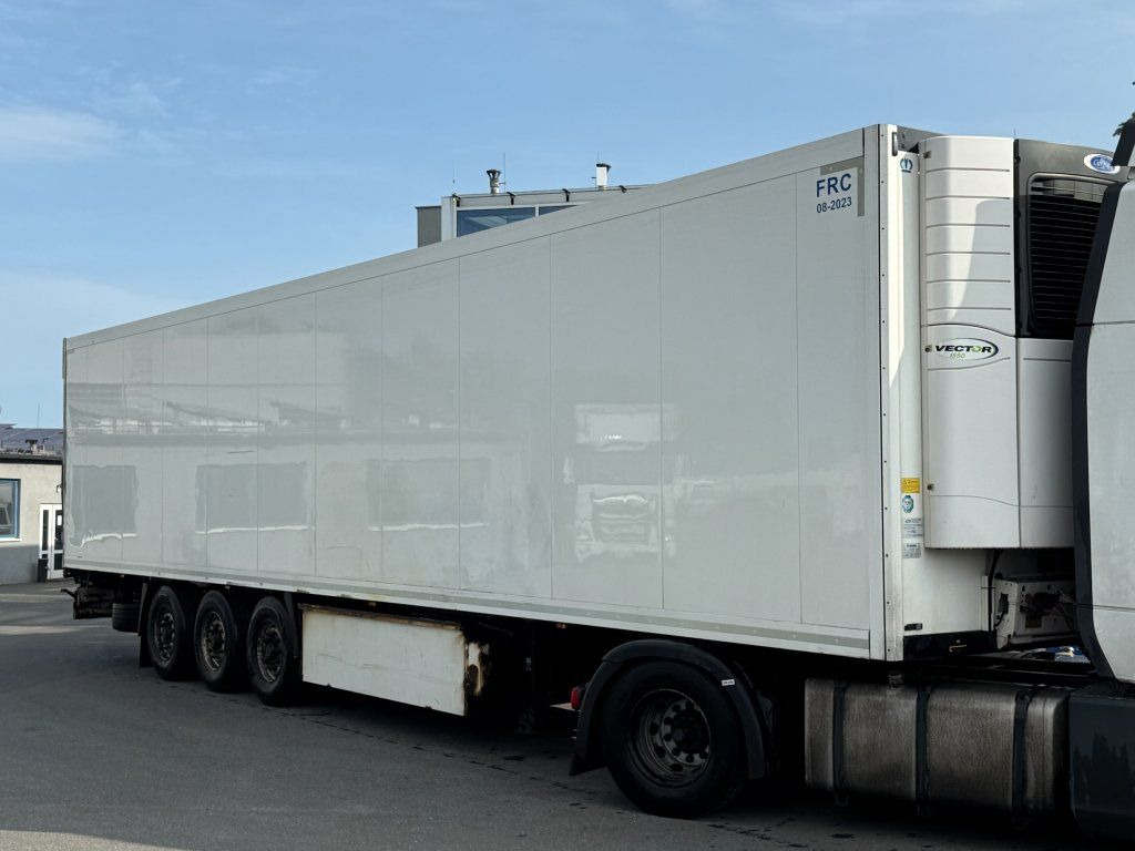Krone Carrier Vector 1550 DoppelStock - Náves skriňové: obrázok 1 Krone Carrier Vector 1550 DoppelStock - Náves skriňové: obrázok 1