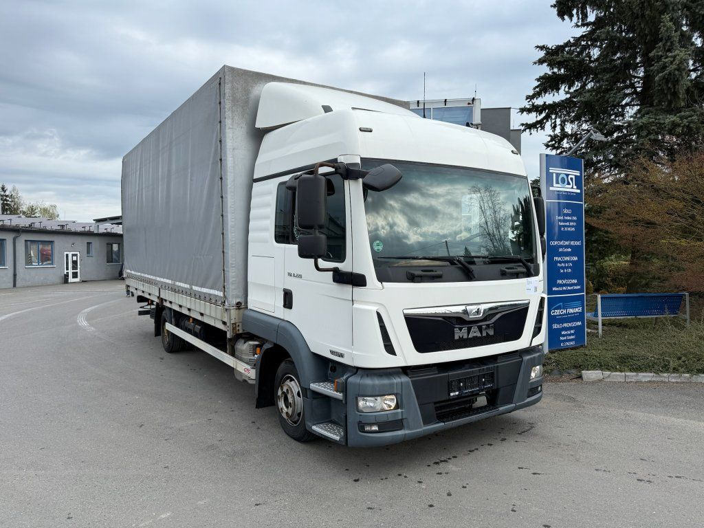 MAN TGL8.220 EURO 6 - Plachtová dodávka: obrázok 2 MAN TGL8.220 EURO 6 - Plachtová dodávka: obrázok 2