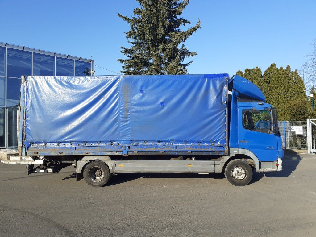 Mercedes-Benz 1018 Atego EURO 3 - Plachtové nákladné vozidlo: obrázok 4 Mercedes-Benz 1018 Atego EURO 3 - Plachtové nákladné vozidlo: obrázok 4