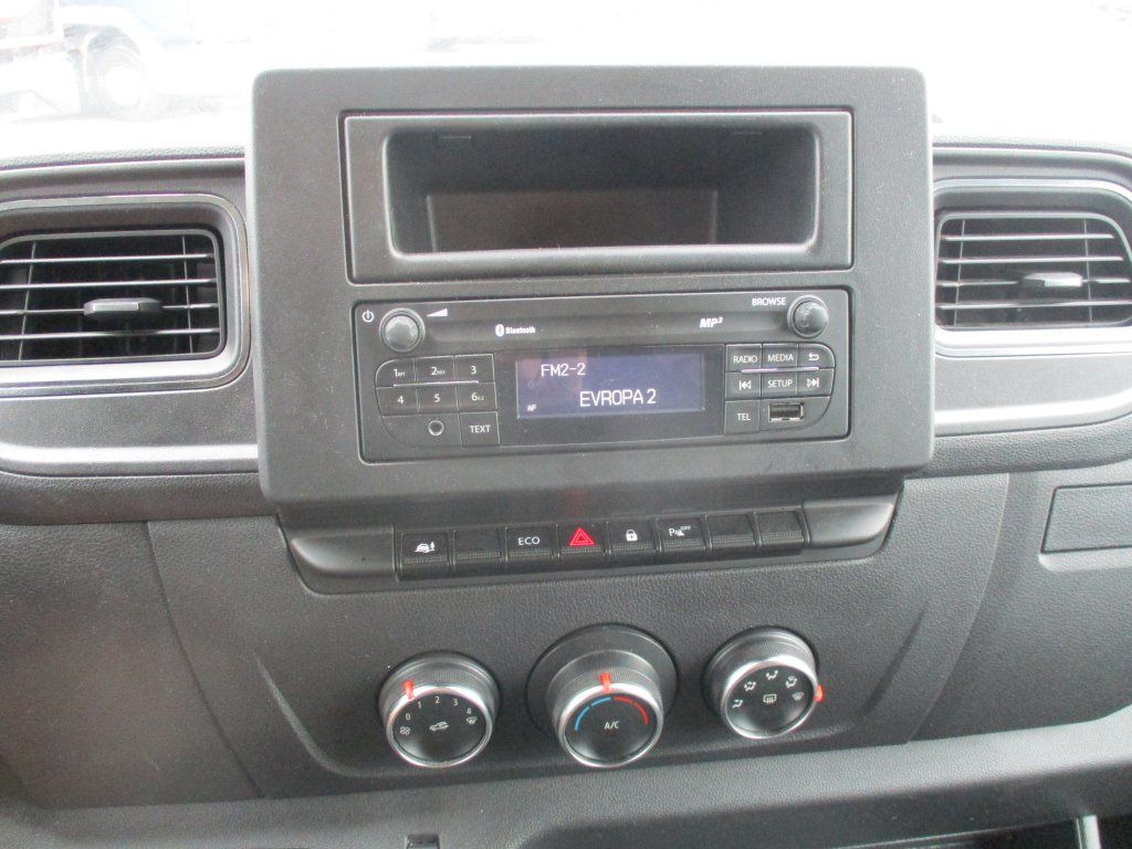 Furgon Renault Master 2.3fci L3H2: obrázok 15 Furgon Renault Master 2.3fci L3H2: obrázok 15