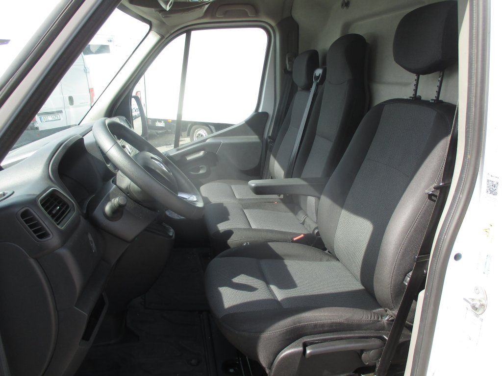 Chladiarenská dodávka Renault Master L2H2: obrázok 12 Chladiarenská dodávka Renault Master L2H2: obrázok 12