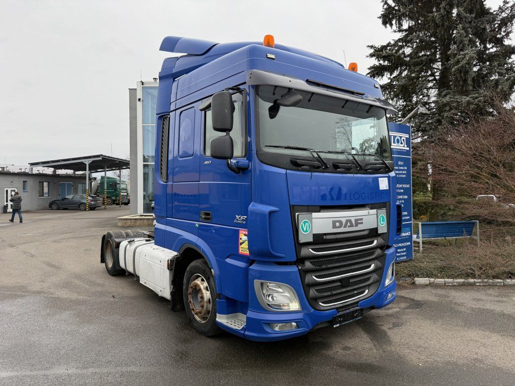 DAF XF460 EURO 6 MEGA/lowdeck - Ťahač: obrázok 2 DAF XF460 EURO 6 MEGA/lowdeck - Ťahač: obrázok 2