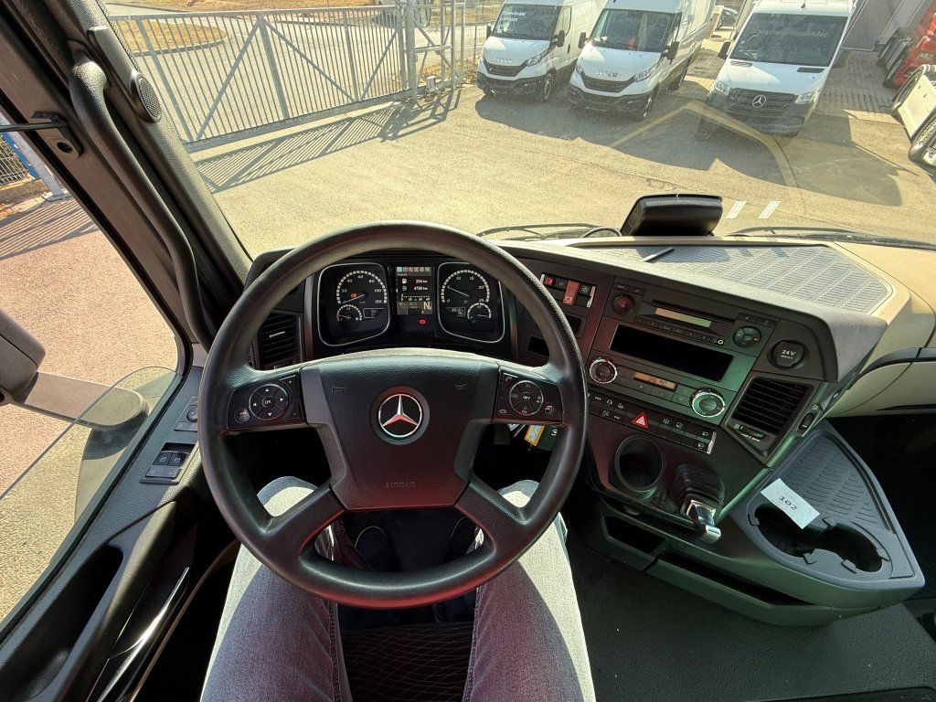 Ťahač Mercedes-Benz 1843 Actros ADR FL, EX/II, EX/III, AT: obrázok 17
