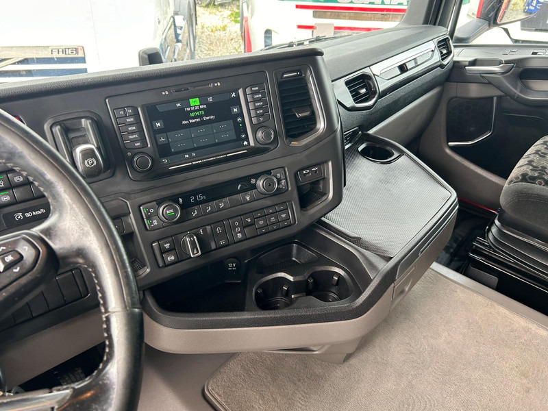 Valníkový/ Plošinový nákladný automobil, Auto s hydraulickou rukou Scania R 450 | Palfinger PK 26002 | TULOSSA: obrázok 15