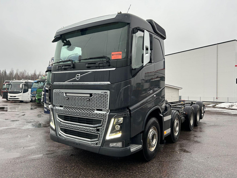 Volvo FH 750 | 10x4 | ALUSTANA | EURO 6 - Podvozek s kabinou: obrázok 1 Volvo FH 750 | 10x4 | ALUSTANA | EURO 6 - Podvozek s kabinou: obrázok 1