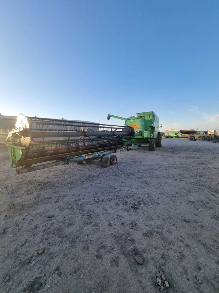 Deutz-Fahr 5690 Hts balance - Obilný kombajn: obrázok 4 Deutz-Fahr 5690 Hts balance - Obilný kombajn: obrázok 4