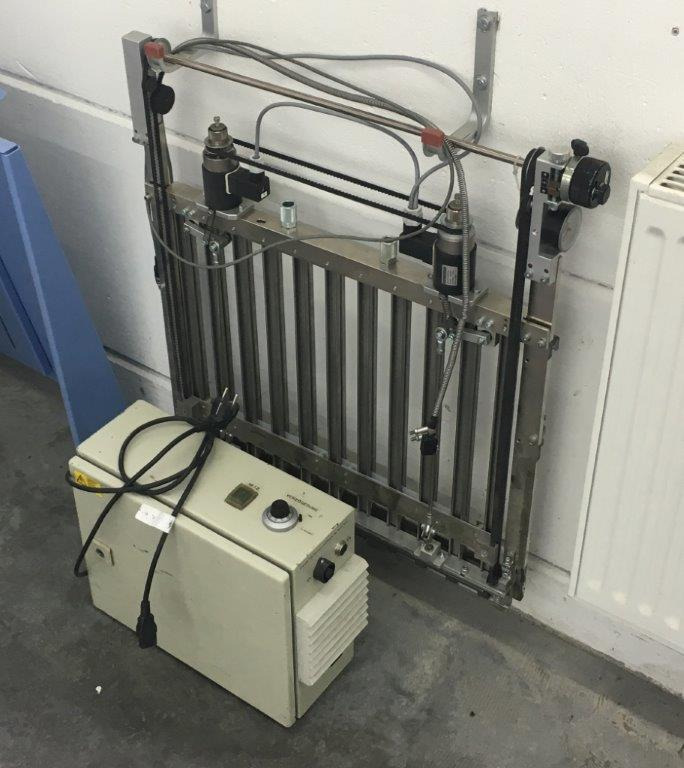 GUK SM 50-2 cutting machine with feeder - Viazací stroj: obrázok 2 GUK SM 50-2 cutting machine with feeder - Viazací stroj: obrázok 2