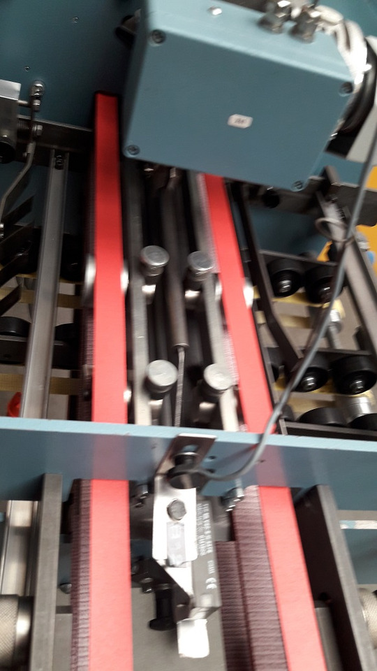 MBO Z2 mobile, 180° rotatable cross-fold unit - Skladací stroj: obrázok 3 MBO Z2 mobile, 180° rotatable cross-fold unit - Skladací stroj: obrázok 3