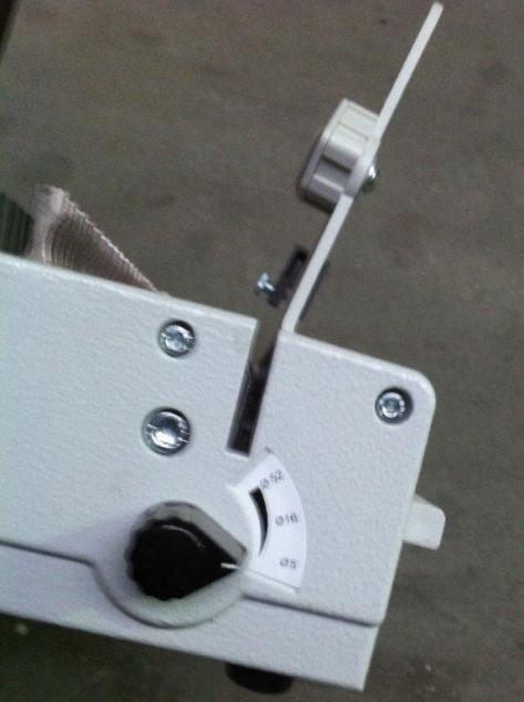 Renz Combi S punching and binding machine - Viazací stroj: obrázok 4 Renz Combi S punching and binding machine - Viazací stroj: obrázok 4