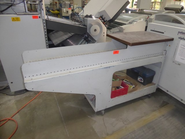 Stacking display Palamides alpha 500 - Skladací stroj: obrázok 2 Stacking display Palamides alpha 500 - Skladací stroj: obrázok 2