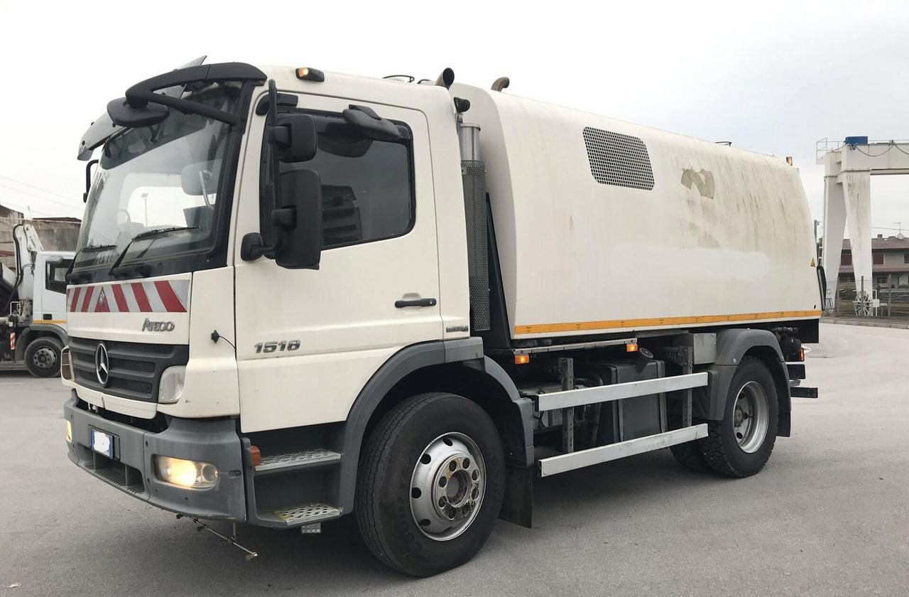 BUCHER SCHORLING - Zametacie vozidlo: obrázok 1 BUCHER SCHORLING - Zametacie vozidlo: obrázok 1