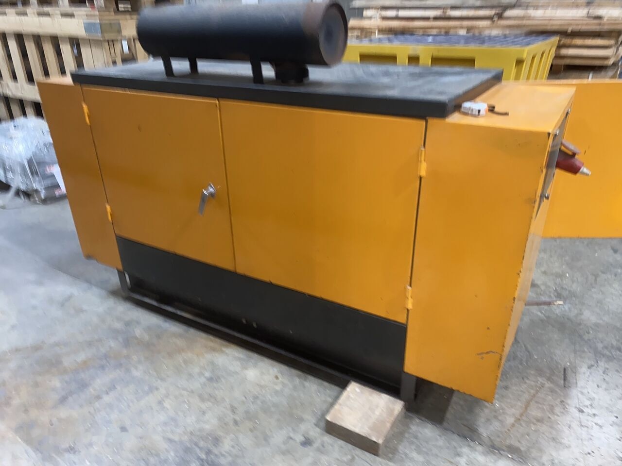 SDMO 20 kVa - Elektrický generátor: obrázok 1 SDMO 20 kVa - Elektrický generátor: obrázok 1