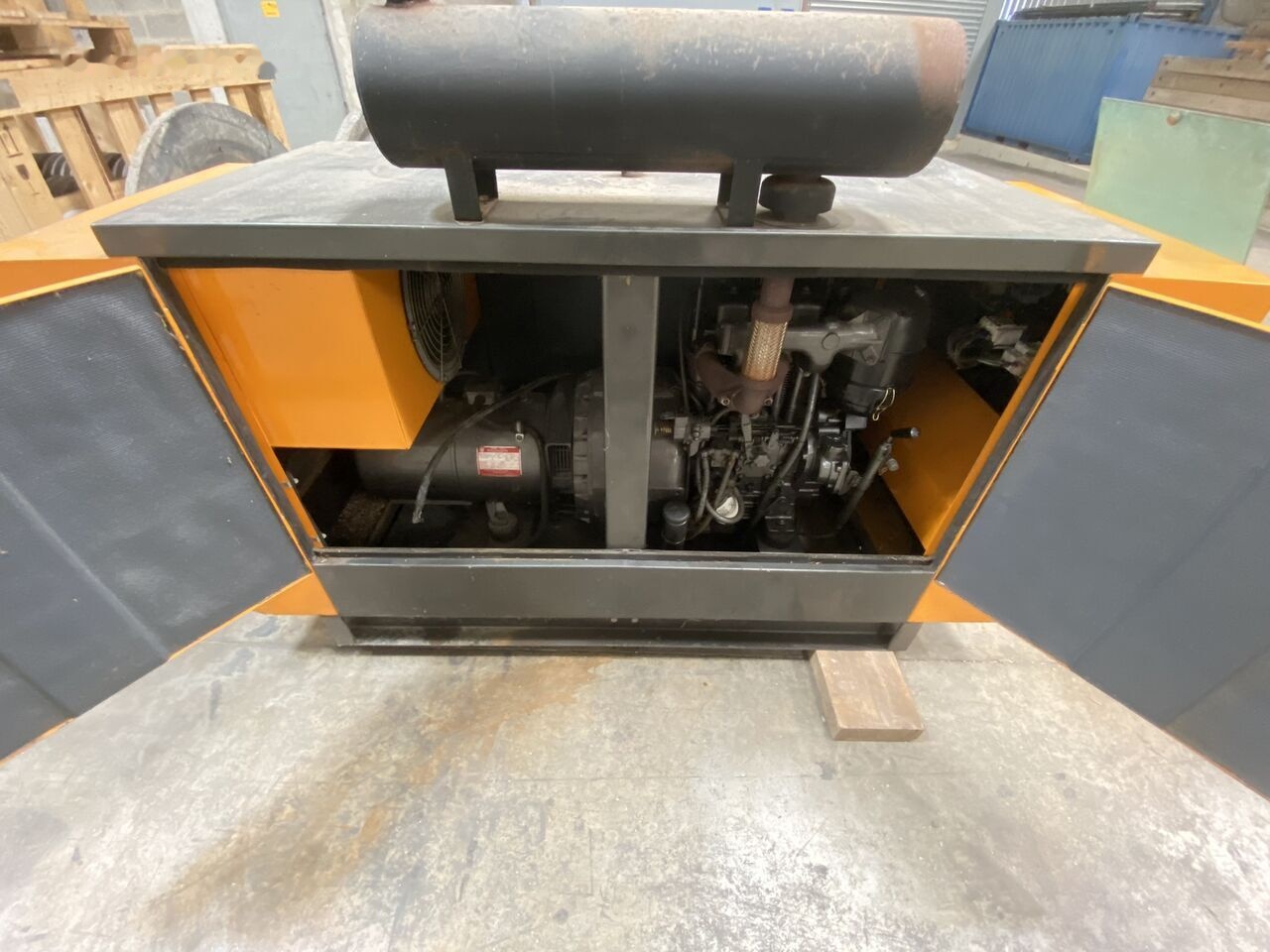 SDMO 20 kVa - Elektrický generátor: obrázok 4 SDMO 20 kVa - Elektrický generátor: obrázok 4