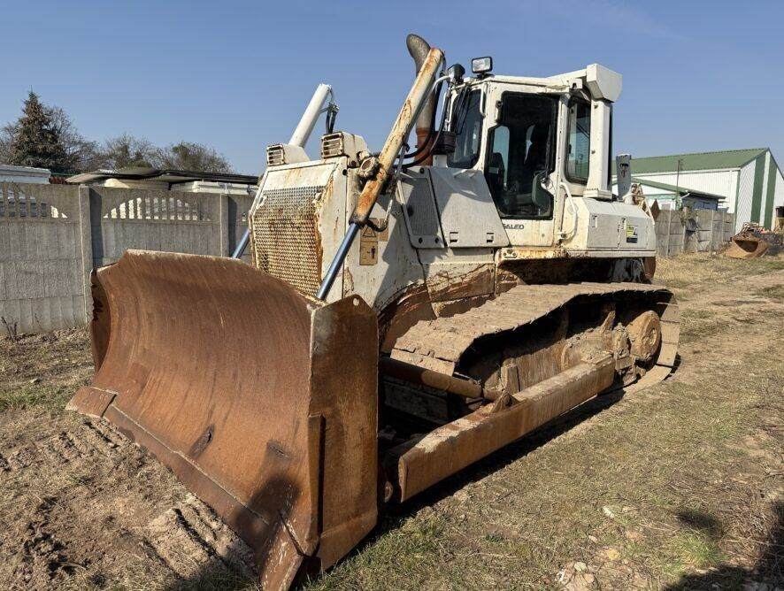Komatsu D65EX-15e0 + ripper - Buldozér: obrázok 1 Komatsu D65EX-15e0 + ripper - Buldozér: obrázok 1