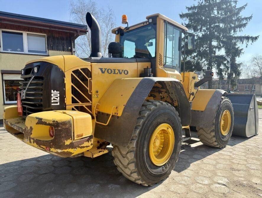 Volvo L120F - Kolesový nakladač: obrázok 4 Volvo L120F - Kolesový nakladač: obrázok 4