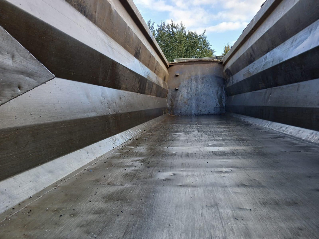 Lück SKF 35 60m³ Liftachse/Plane - Náves sklápěcí: obrázok 5 Lück SKF 35 60m³ Liftachse/Plane - Náves sklápěcí: obrázok 5