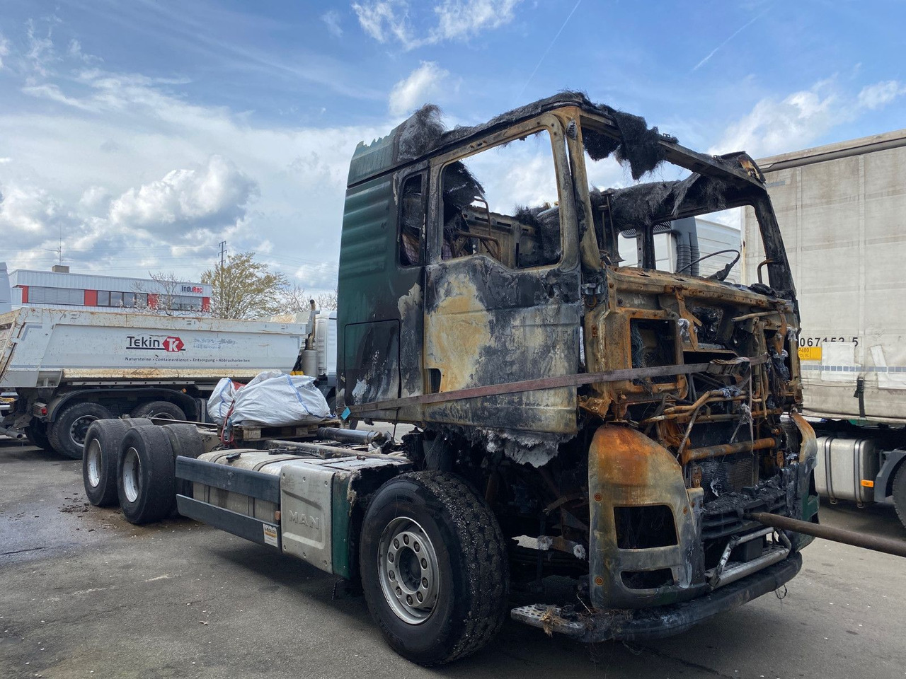 MAN TGX 26.580 Verbrannt 6x4 - Podvozek s kabinou: obrázok 1 MAN TGX 26.580 Verbrannt 6x4 - Podvozek s kabinou: obrázok 1