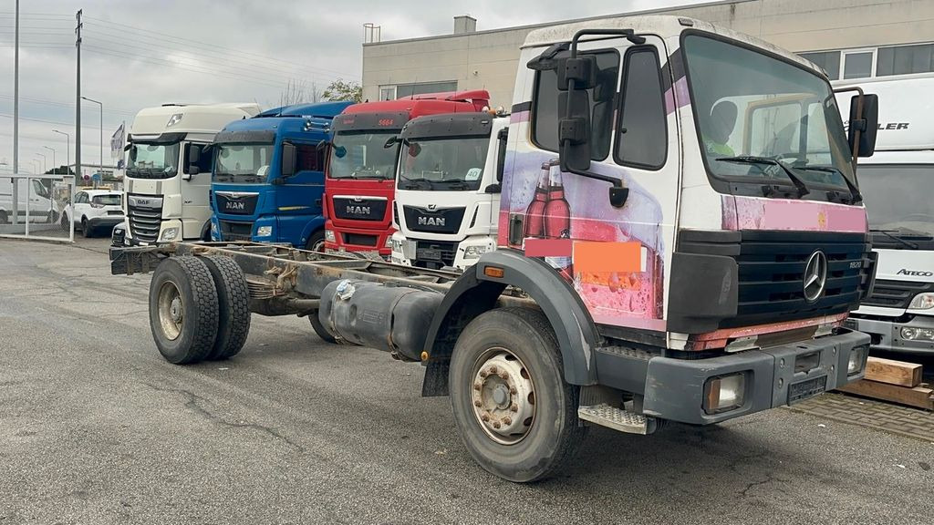 Mercedes-Benz 1820 AP Achse/Blatt/5x vorhanden - Podvozek s kabinou: obrázok 3 Mercedes-Benz 1820 AP Achse/Blatt/5x vorhanden - Podvozek s kabinou: obrázok 3