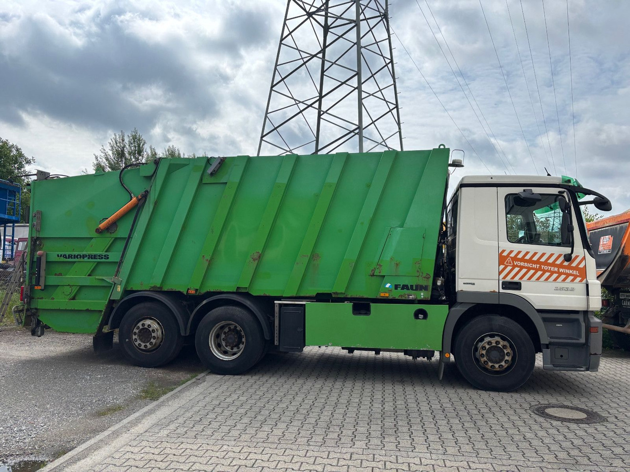 Mercedes-Benz 2532L EU5/Zöller Schüttung/VarioPress/Blatt-Luft - Auto na odvoz odpadu: obrázok 2 Mercedes-Benz 2532L EU5/Zöller Schüttung/VarioPress/Blatt-Luft - Auto na odvoz odpadu: obrázok 2