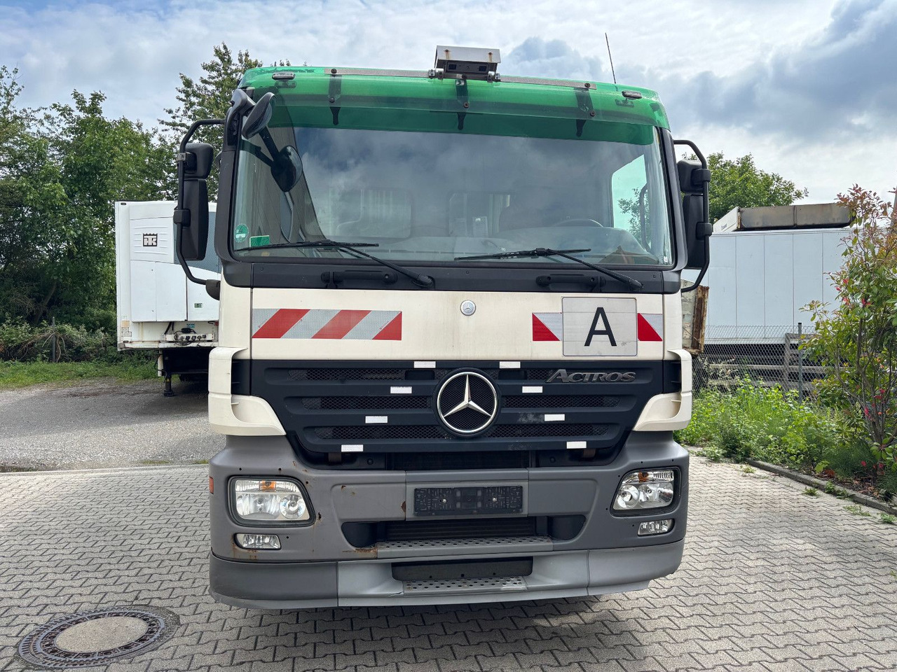 Mercedes-Benz 2532L EU5/Zöller Schüttung/VarioPress/Blatt-Luft - Auto na odvoz odpadu: obrázok 3 Mercedes-Benz 2532L EU5/Zöller Schüttung/VarioPress/Blatt-Luft - Auto na odvoz odpadu: obrázok 3