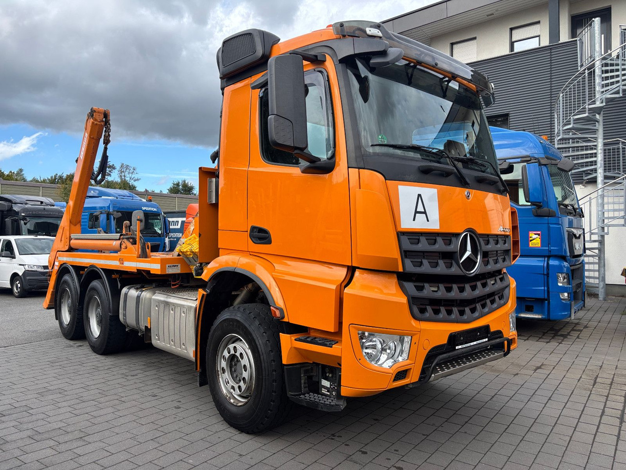 Mercedes-Benz Arocs 2648 6x4/Kempf - Sklápač: obrázok 2 Mercedes-Benz Arocs 2648 6x4/Kempf - Sklápač: obrázok 2
