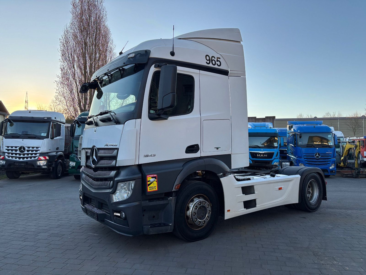 Mercedes-Benz Actros 1843 1845 - Ťahač: obrázok 5 Mercedes-Benz Actros 1843 1845 - Ťahač: obrázok 5