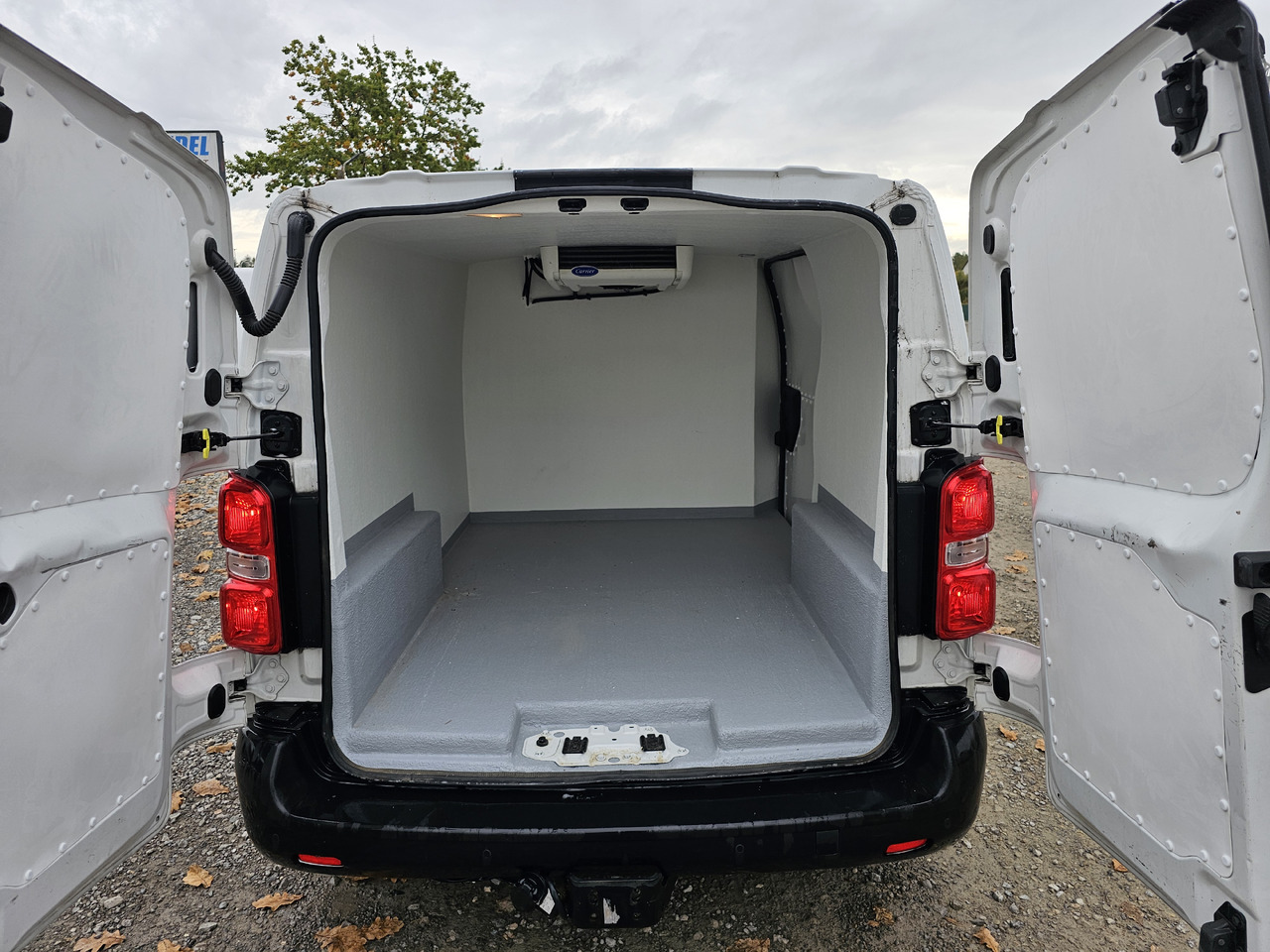 Citroen JUMPY CHLODNIA MROZNIA CARRIER+230V KLIMA NAVI EURO6 - Chladiarenská dodávka: obrázok 1 Citroen JUMPY CHLODNIA MROZNIA CARRIER+230V KLIMA NAVI EURO6 - Chladiarenská dodávka: obrázok 1