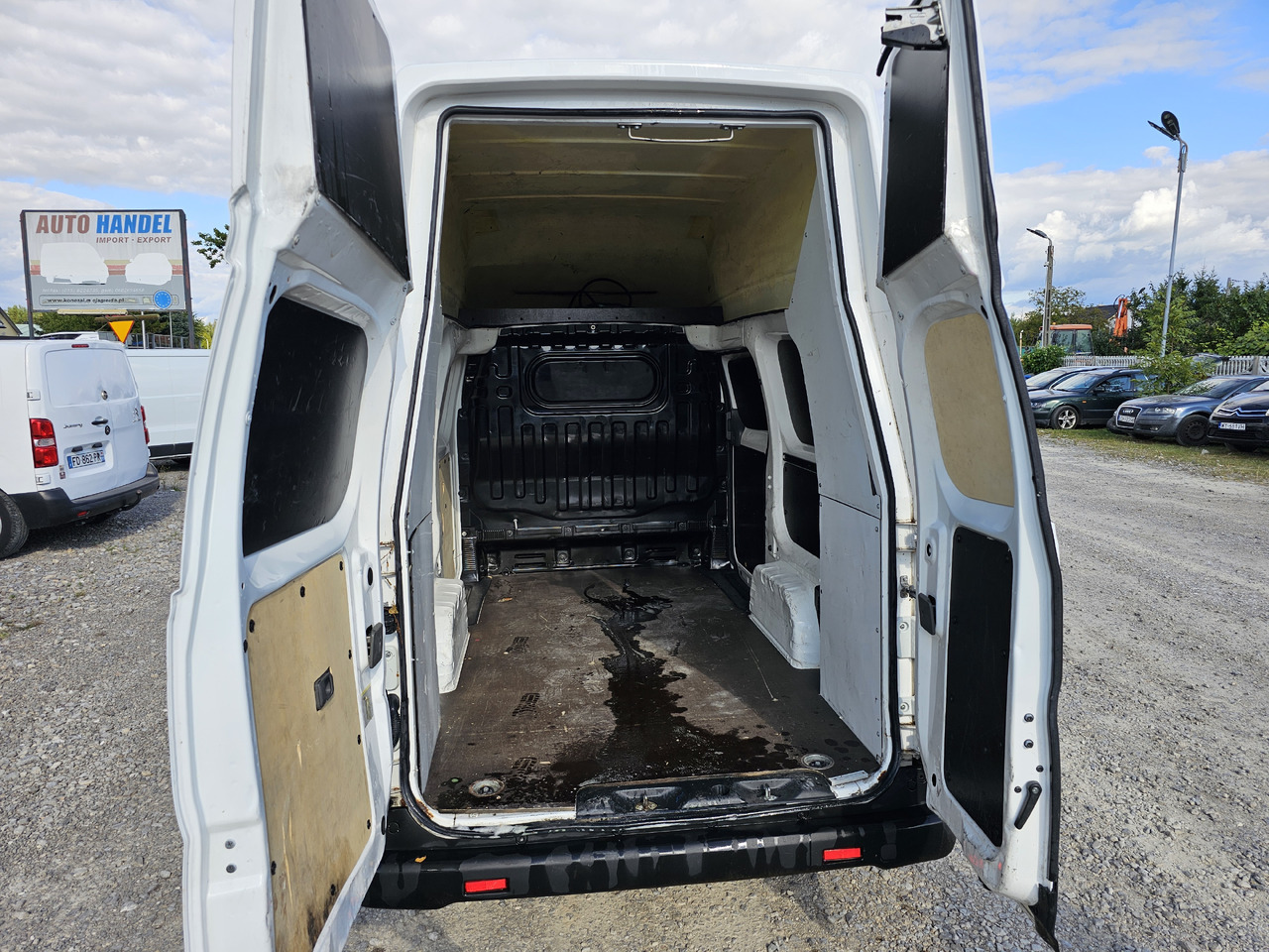 NISSAN E-NV200 ELEKTRYCZNY 40 KV 250 km KLIMA KAMERA - Malá dodávka, Elektrická dodávka: obrázok 2 NISSAN E-NV200 ELEKTRYCZNY 40 KV 250 km KLIMA KAMERA - Malá dodávka, Elektrická dodávka: obrázok 2