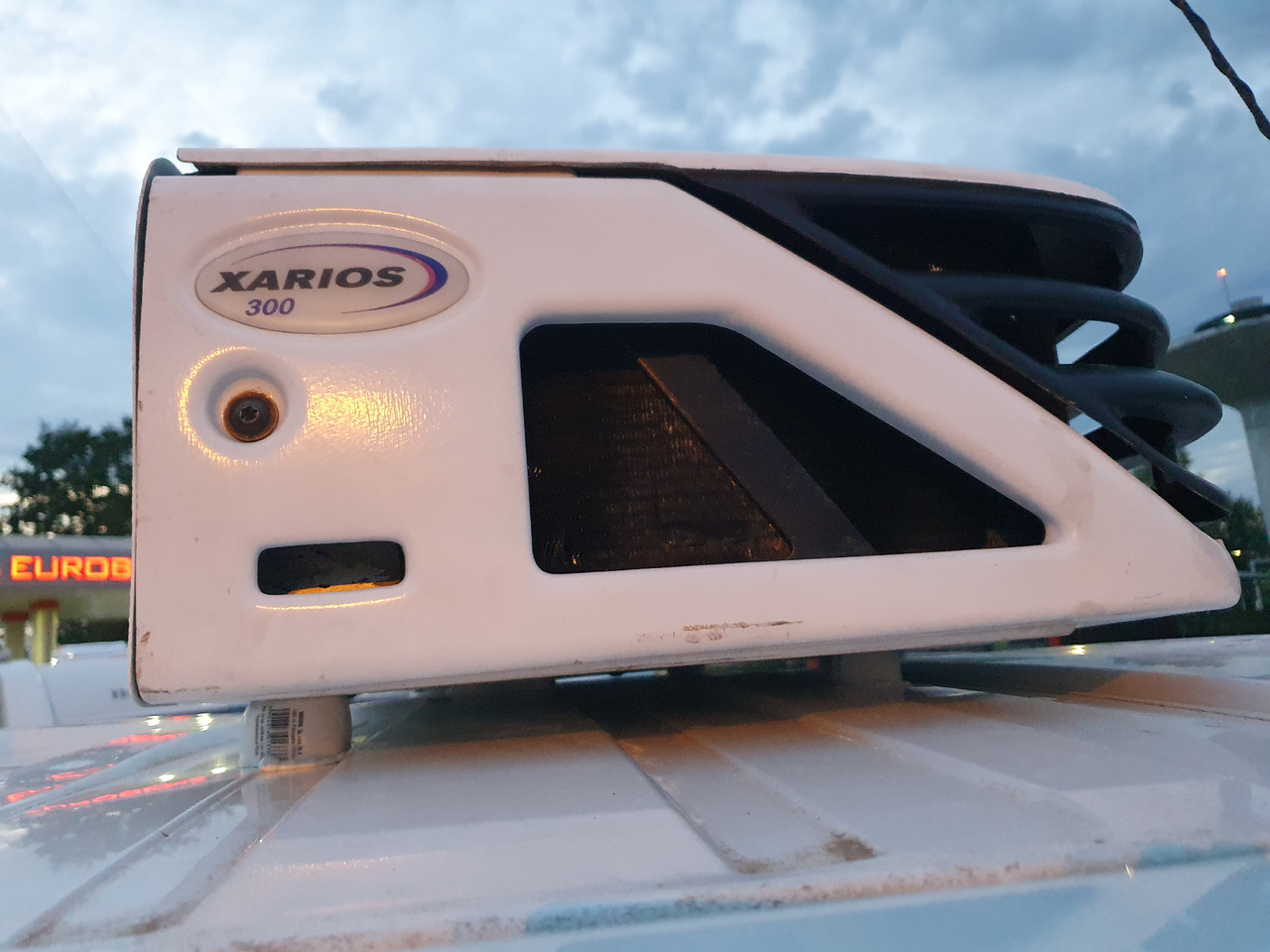 Opel VIVARO CHLODNIA CARRIER+230V KLIMA NAVI EURO6 - Chladiarenská dodávka: obrázok 4 Opel VIVARO CHLODNIA CARRIER+230V KLIMA NAVI EURO6 - Chladiarenská dodávka: obrázok 4