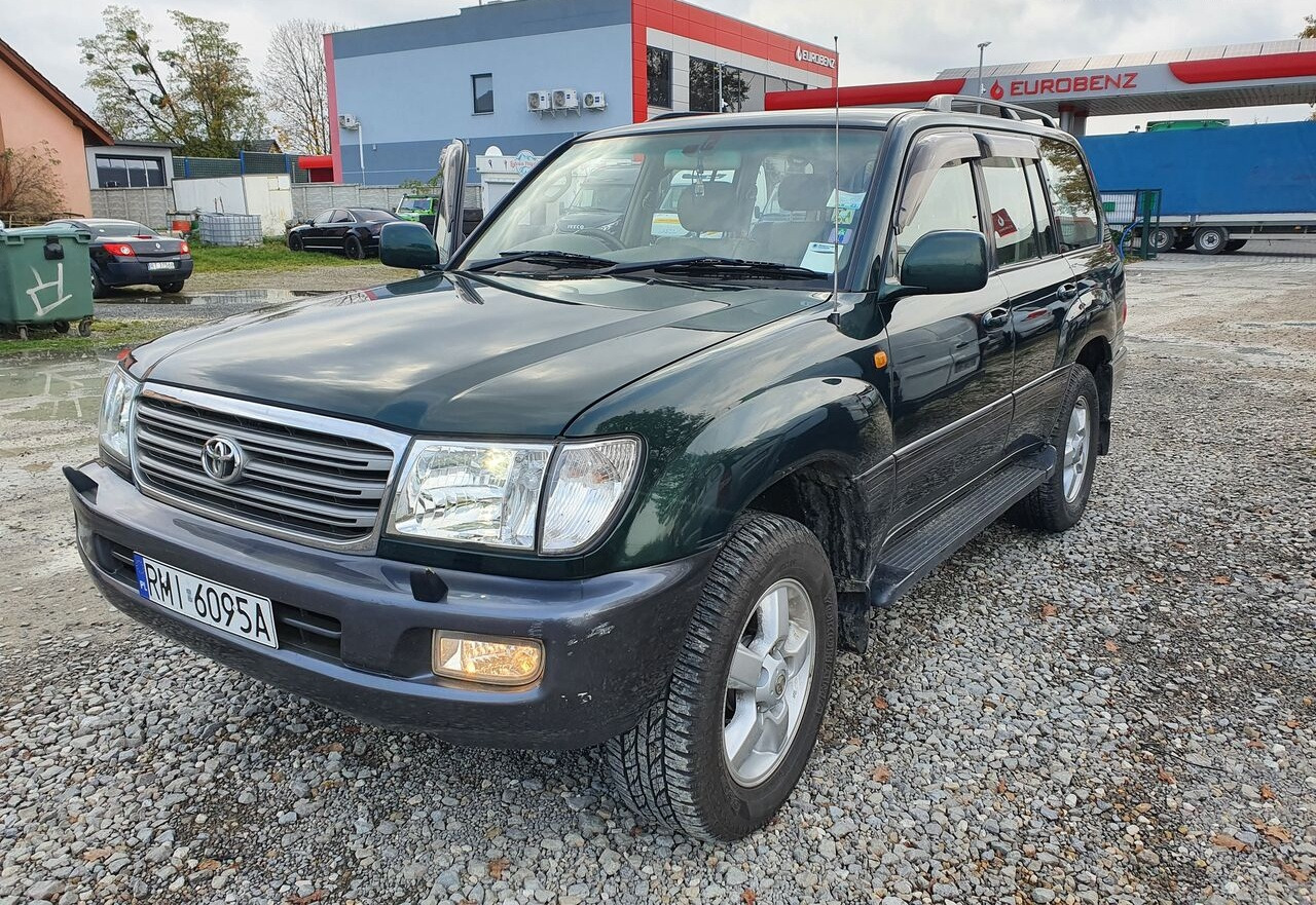 Toyota LAND CRUISER 100 4,2 TD KLIMA 7 OSOB - SUV: obrázok 1 Toyota LAND CRUISER 100 4,2 TD KLIMA 7 OSOB - SUV: obrázok 1