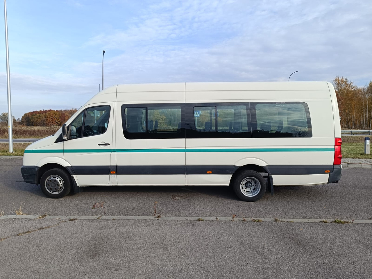 VOLKSWAGEN CRAFTER 23 OSOBY KLIMA WEBASTO KAMERA RETARDER HAK EURO5 - Autokar: obrázok 5 VOLKSWAGEN CRAFTER 23 OSOBY KLIMA WEBASTO KAMERA RETARDER HAK EURO5 - Autokar: obrázok 5