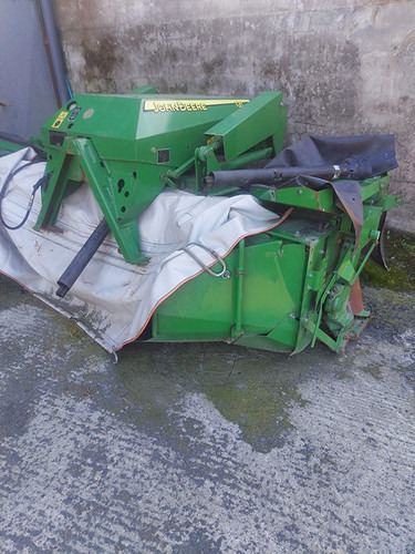 John Deere 131 - Kosačka: obrázok 4 John Deere 131 - Kosačka: obrázok 4