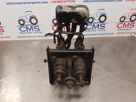 Case 856 Xl, 844 Xl, 745 Xl, 743 Xl Brake Master Cylinders 1287846c91, 226301a1 - Brzdový valec pre Traktor: obrázok 2 Case 856 Xl, 844 Xl, 745 Xl, 743 Xl Brake Master Cylinders 1287846c91, 226301a1 - Brzdový valec pre Traktor: obrázok 2