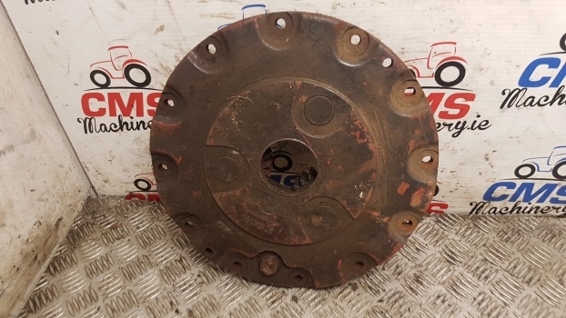 Case New Holland Fiat Front Axle Hub Support Carrier 5181055, 5181054, 5136925 - Náboj pre Traktor: obrázok 1 Case New Holland Fiat Front Axle Hub Support Carrier 5181055, 5181054, 5136925 - Náboj pre Traktor: obrázok 1