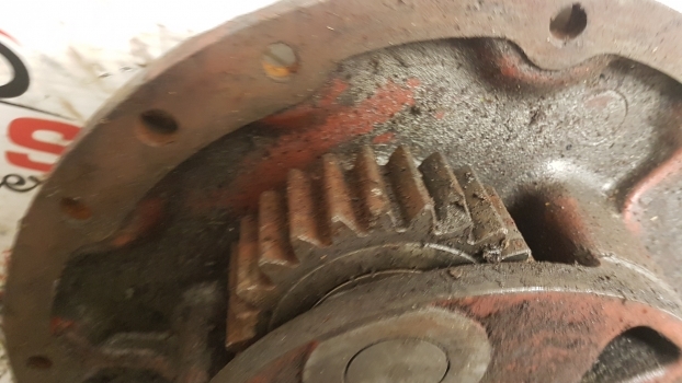 Case New Holland Fiat Front Axle Hub Support Carrier 5181055, 5181054, 5136925 - Náboj pre Traktor: obrázok 4 Case New Holland Fiat Front Axle Hub Support Carrier 5181055, 5181054, 5136925 - Náboj pre Traktor: obrázok 4