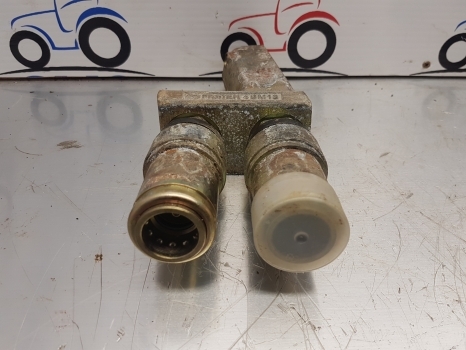 Case New Holland Tm And Mxm Hydraulic Valve Coupling 5191811 ,87381984 , 5190882 - Hydraulický ventil pre Traktor: obrázok 3 Case New Holland Tm And Mxm Hydraulic Valve Coupling 5191811 ,87381984 , 5190882 - Hydraulický ventil pre Traktor: obrázok 3