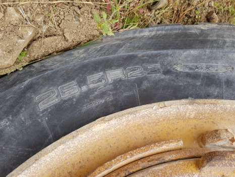 Caterpillar 966 G Ii Complete Wheel Rim Complete Tyre 26.5 R25 127-4782 - Kompletné koleso pre Poľnohospodárske stroje: obrázok 2 Caterpillar 966 G Ii Complete Wheel Rim Complete Tyre 26.5 R25 127-4782 - Kompletné koleso pre Poľnohospodárske stroje: obrázok 2