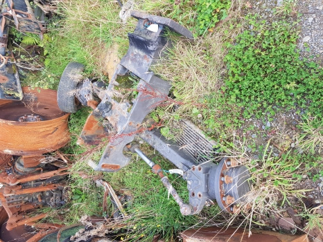 Claas Arion 420, Carraro 20-19 Front Axle Complete 340507, 125812, 068550 - Náprava a diely: obrázok 1 Claas Arion 420, Carraro 20-19 Front Axle Complete 340507, 125812, 068550 - Náprava a diely: obrázok 1