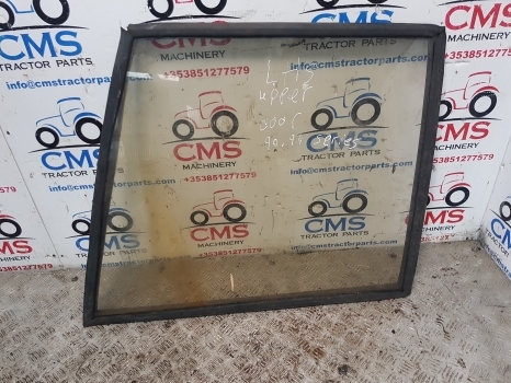 David Brown Case 90, 94 Series 1390, 1394 Upper Door Glass Left K303701 - Dvere a diely pre Traktor: obrázok 2 David Brown Case 90, 94 Series 1390, 1394 Upper Door Glass Left K303701 - Dvere a diely pre Traktor: obrázok 2