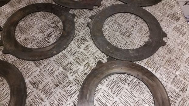 Deutz Agrotron 6.15 Rear Axle Brake Disc Plate Set 04417528 - Brzdový kotúč pre Traktor: obrázok 5 Deutz Agrotron 6.15 Rear Axle Brake Disc Plate Set 04417528 - Brzdový kotúč pre Traktor: obrázok 5