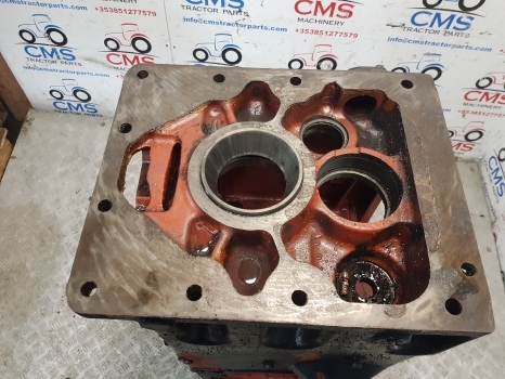 Deutz D7807c, D07c 6807, D07c7007 Transmission Housing 04341330, 4308937r - Prevodovka pre Traktor: obrázok 3 Deutz D7807c, D07c 6807, D07c7007 Transmission Housing 04341330, 4308937r - Prevodovka pre Traktor: obrázok 3