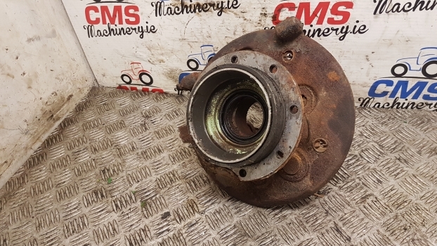 Deutz Dx 3.90, 3.70, 6807, 7007, 7207, 7807 Rear Axle Brake Support - Diely bŕzd pre Traktor: obrázok 2 Deutz Dx 3.90, 3.70, 6807, 7007, 7207, 7807 Rear Axle Brake Support - Diely bŕzd pre Traktor: obrázok 2