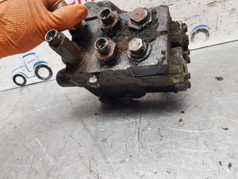 Deutz Dx110, Dx85, Dx90, Dx120 Hydraulic Spool Valve Kit Assy 04334431, 4320689 - Hydraulický ventil pre Traktor: obrázok 5 Deutz Dx110, Dx85, Dx90, Dx120 Hydraulic Spool Valve Kit Assy 04334431, 4320689 - Hydraulický ventil pre Traktor: obrázok 5