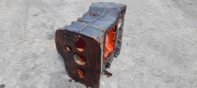 Deutz-fahr Agroton 106 Zf Transmission Housing 2093401026, 04424905, 2093401026f - Prevodovka: obrázok 2 Deutz-fahr Agroton 106 Zf Transmission Housing 2093401026, 04424905, 2093401026f - Prevodovka: obrázok 2