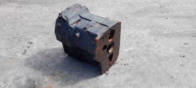 Deutz-fahr Agroton 106 Zf Transmission Housing 2093401026, 04424905, 2093401026f - Prevodovka: obrázok 1 Deutz-fahr Agroton 106 Zf Transmission Housing 2093401026, 04424905, 2093401026f - Prevodovka: obrázok 1