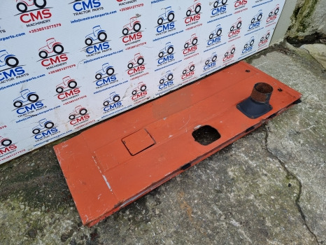 Fiat 90 Series, 130-90, 140-90, 160-90, Bonnet, Hood Support Assy 5120428 - Karoséria a exteriér: obrázok 2 Fiat 90 Series, 130-90, 140-90, 160-90, Bonnet, Hood Support Assy 5120428 - Karoséria a exteriér: obrázok 2