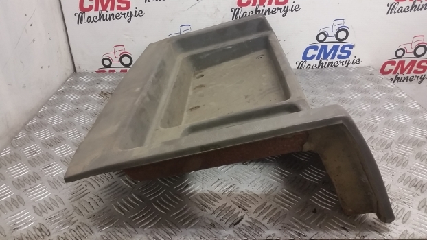 Fiat F140, F100, F120, F130, F140 Dt, F120 Dt, F130 Dtcab Interior Panel - Kabína a interiér pre Traktor: obrázok 5 Fiat F140, F100, F120, F130, F140 Dt, F120 Dt, F130 Dtcab Interior Panel - Kabína a interiér pre Traktor: obrázok 5
